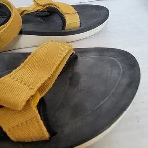 Teva | Shoes | Teva Mustard Yellow Mens Adjustable Straps  display picture 2